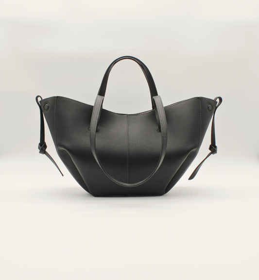 Mini Tote Bag Maila in Schwarz, kompakte Tote Bag mit klarer Form