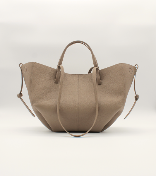 Tote Bag Mille Größe M in Taupe – Frontansicht offen mit genarbtem Echtleder
