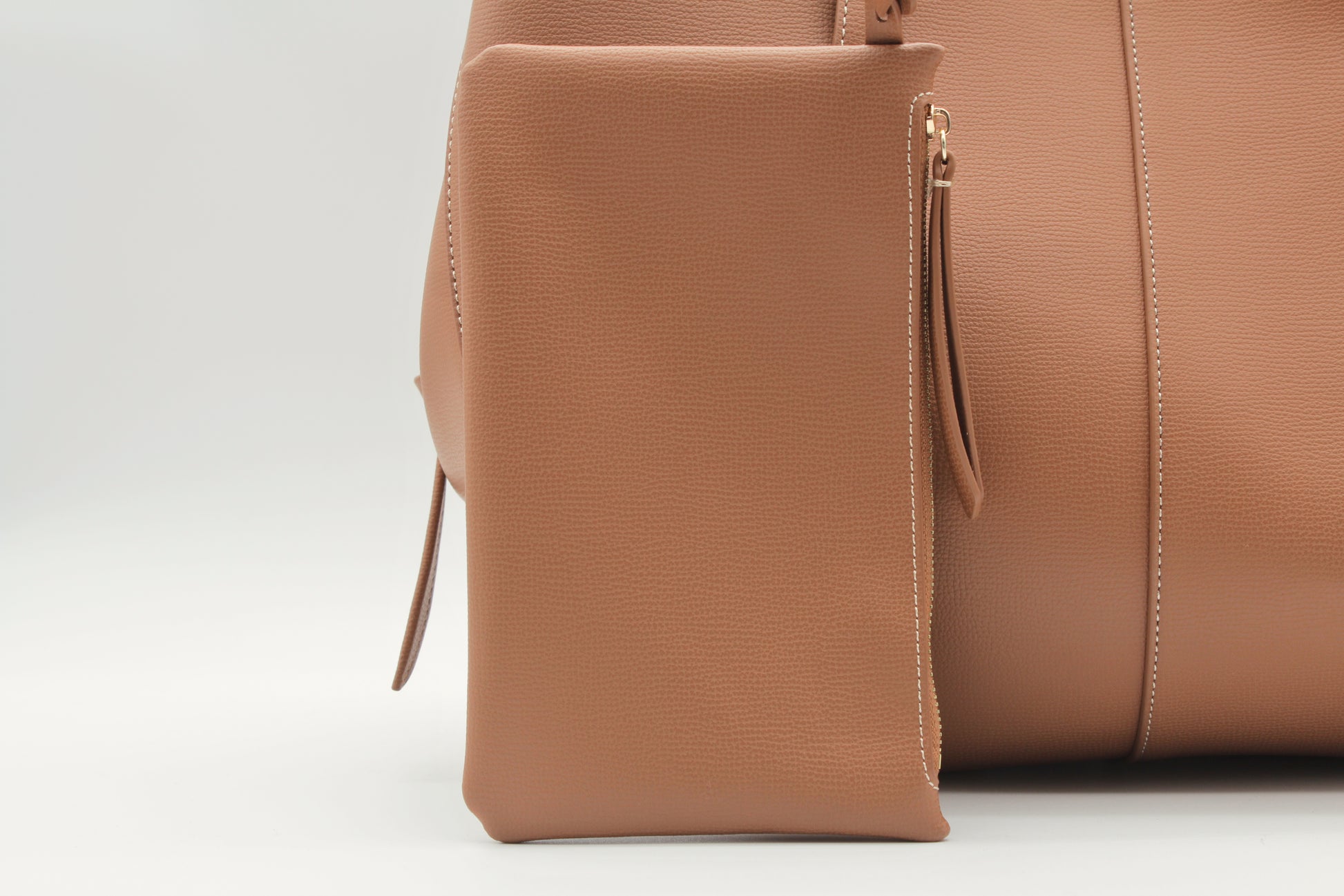 Mini Tote Bag Maila in Camel – herausnehmbare Innentasche mit Reißverschluss