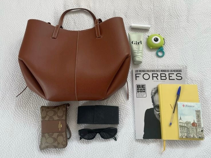 Tote Bag Maila Cognac, Foto einer Kundin