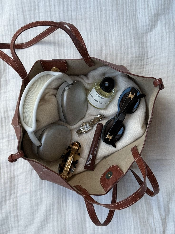 Mini Tote Bag Maila Cognac, Foto einer Kundin
