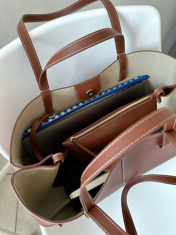 Tote Bag Maila Cognac, Foto einer Kundin